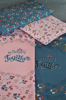 Happy Together by Bienvenido Colorido blau Baumwolljersey Panel